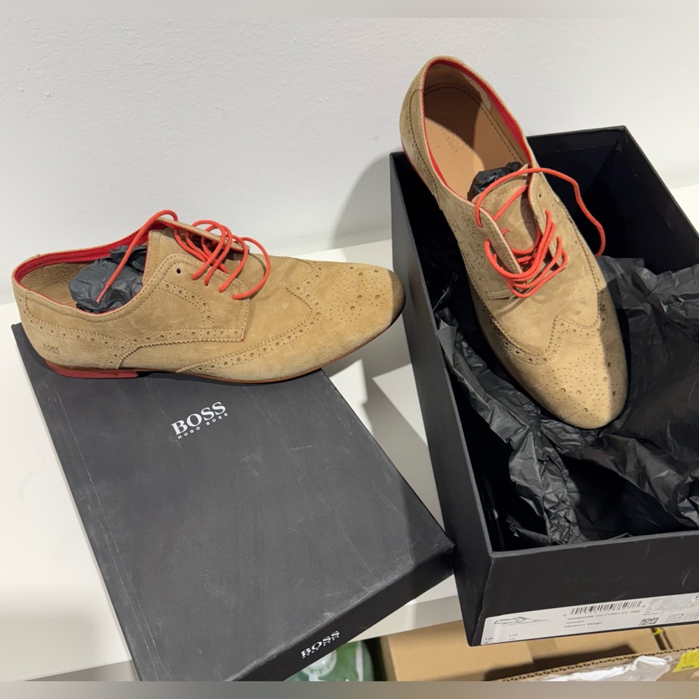 Hugo Boss Men's Tan Suede Oxfords with Red Laces